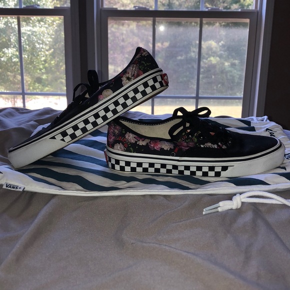 Customized Authentic Vans - Picture 3 of 8